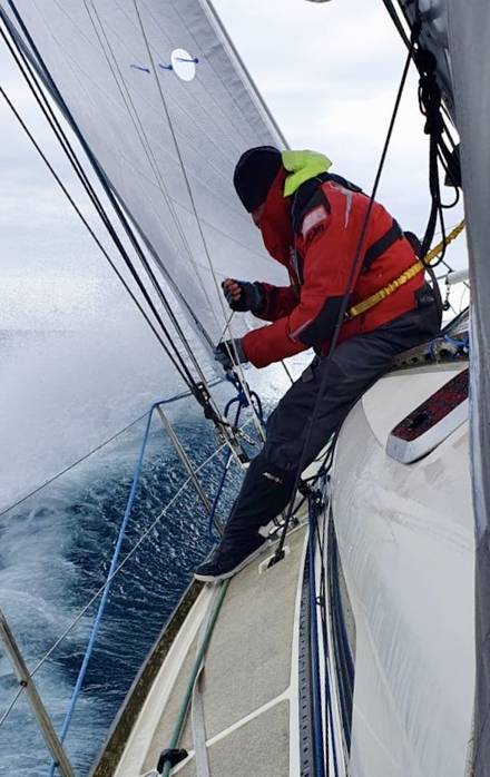 Zeilschip onderweg op de Noordzee (2)