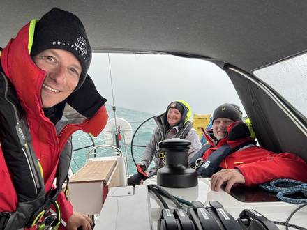 Zeilschip onderweg op de Noordzee (6)